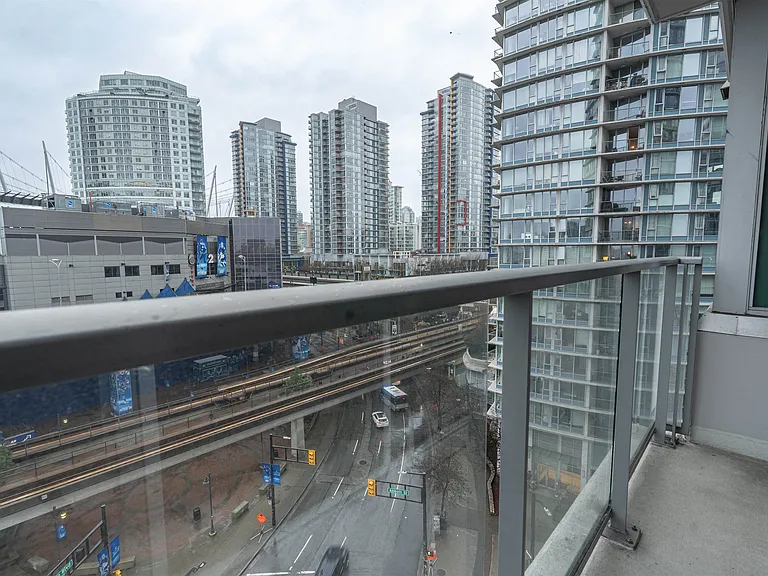 688 Abbott St #1003 — Photo 20