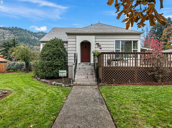331 NE Division St, Myrtle Creek, OR 97457