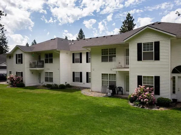 8220 N Loch Haven Dr #8, Hayden, ID 83835