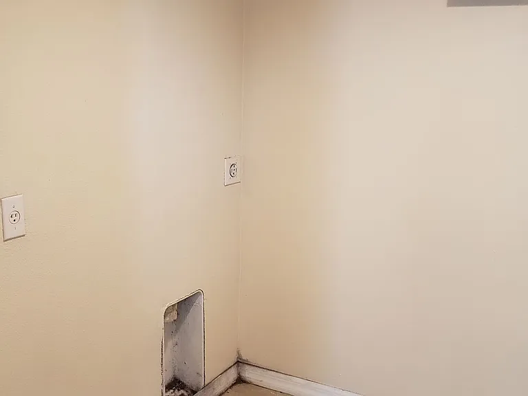 274 Curtis Ave — Photo 10