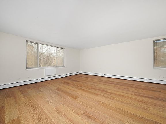 5th image of 201 S Maple Ave APT 209
