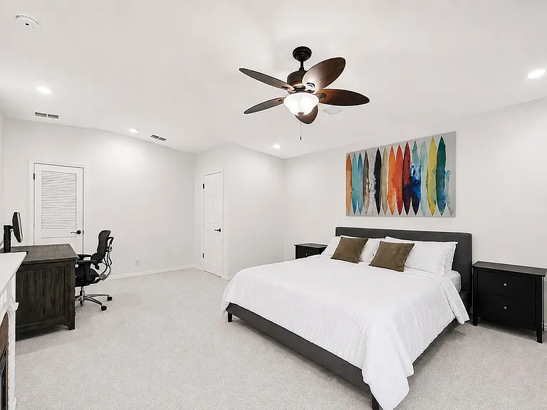 122 Acapulco Dr — Photo 15