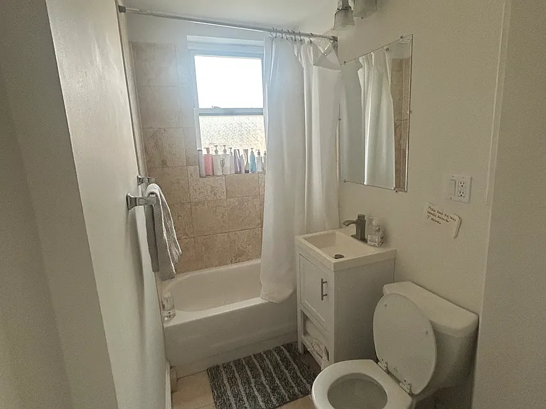 220 Hanover St #23 — Photo 6