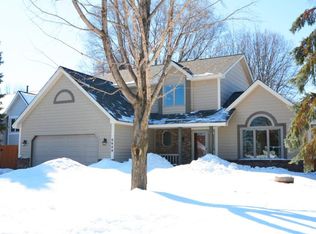 6648 Pelican Pl, Lino Lakes, MN 55014