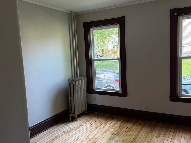 9 Willow St #1 — Photo 8