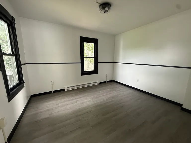 125 Walnut St #1 — Photo 7