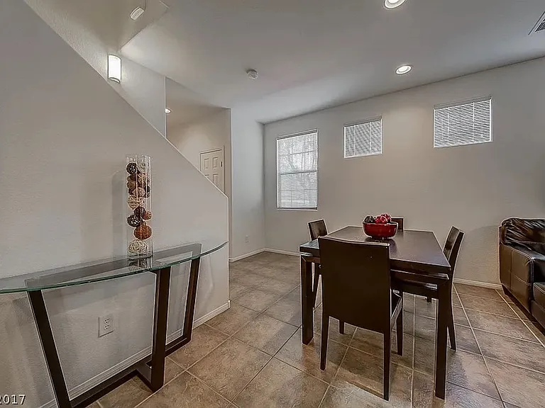 10582 El Cerrito Chico St — Photo 10