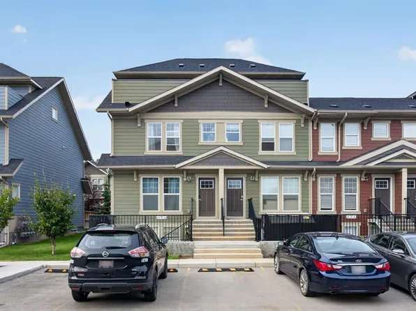 461 S Cranbrook Sq SE, Calgary, AB T3M 3E3