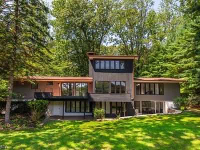 28 W Shore Rd, Mountain Lakes, NJ, 07046