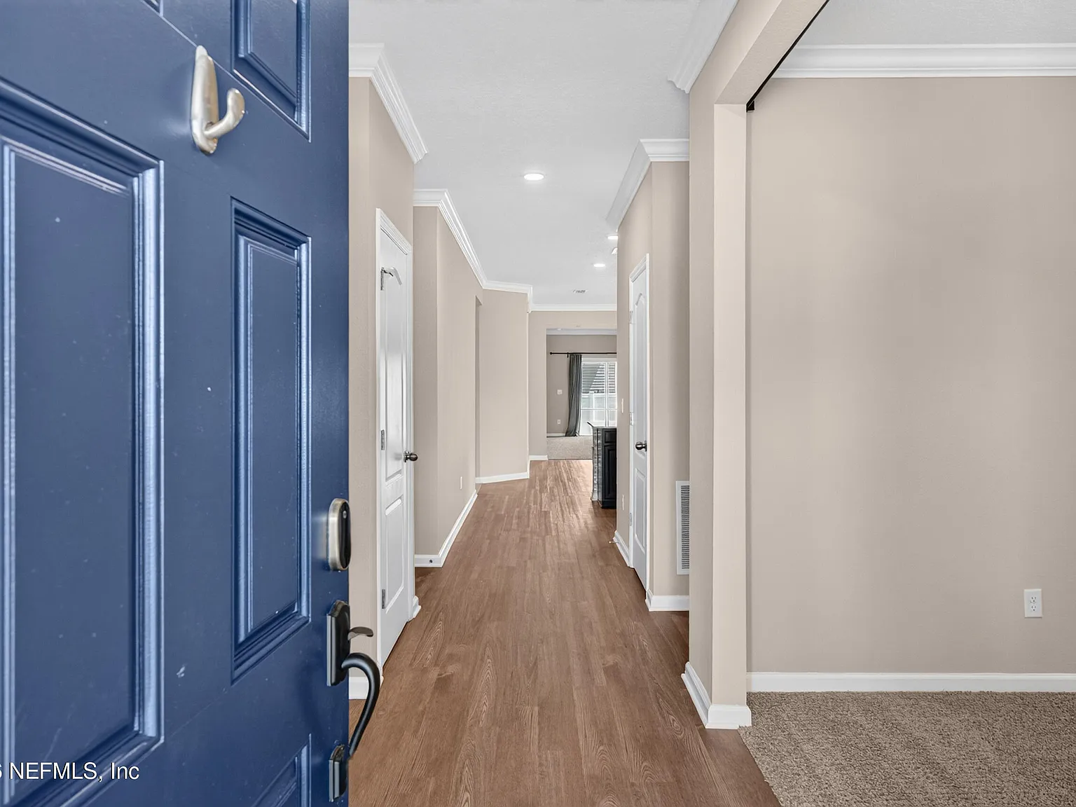 3 bed, 2.0 bath, 2126 sqft, $2,450 — Photo 4