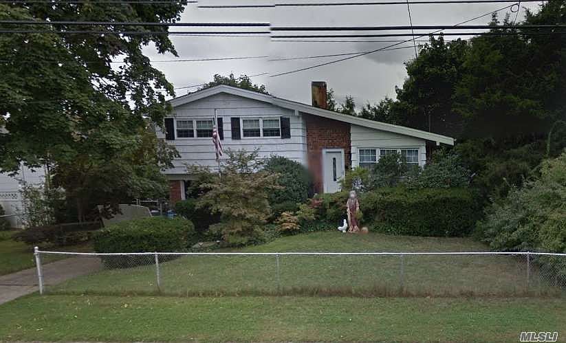 1st image of 194 W 23rd St
