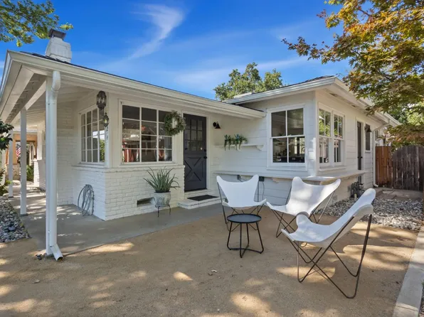 124 44th St, Sacramento, CA 95819