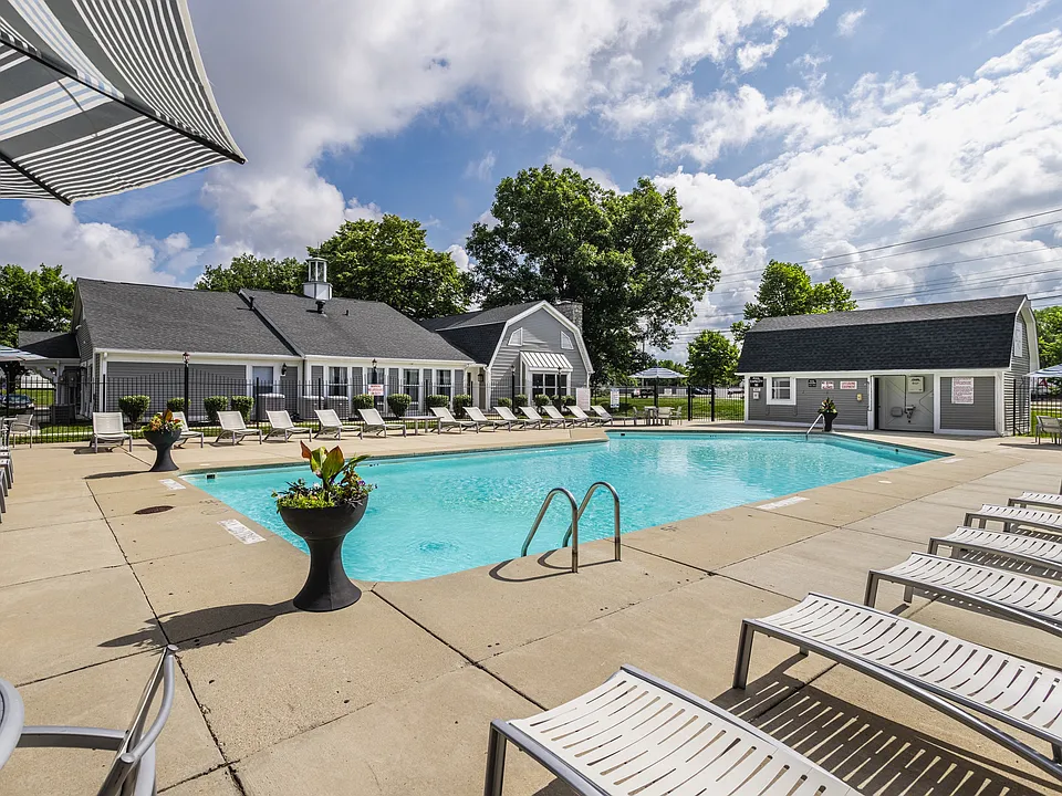 Bay Pointe Apartments