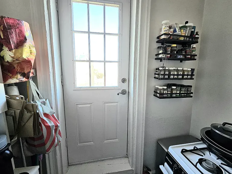 1514 W 8th St #D11 — Photo 5