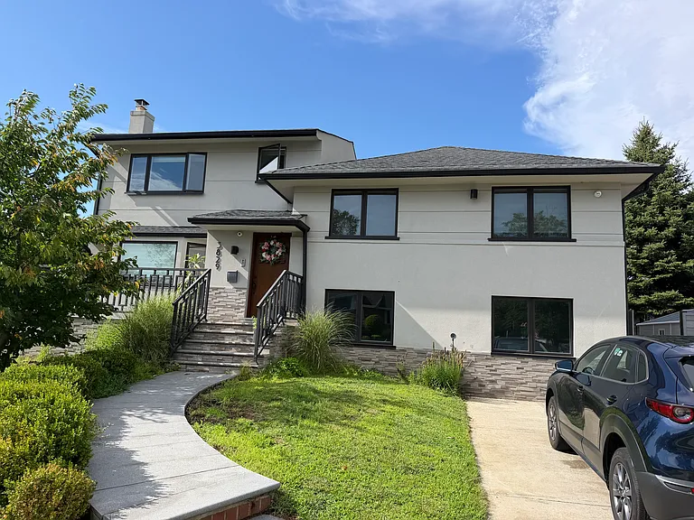 3829 Beechwood Pl — Photo 1