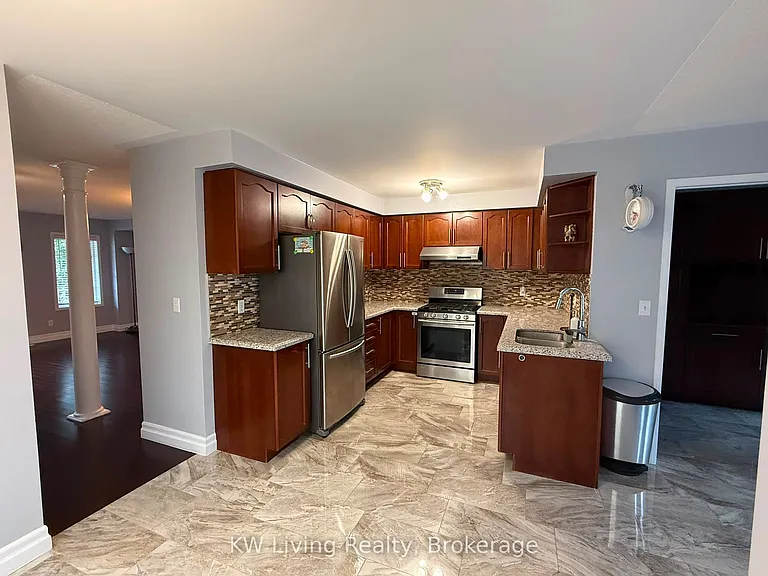 49 Gowland Rd — Photo 2