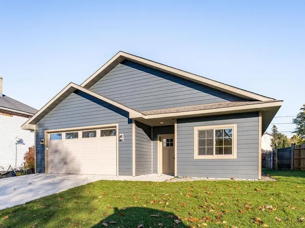 106 7th St, Cloquet, MN 55720