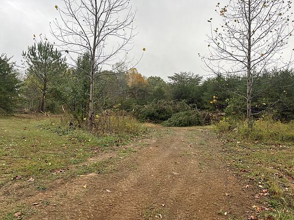 5th image of 1414 Valley View Rd