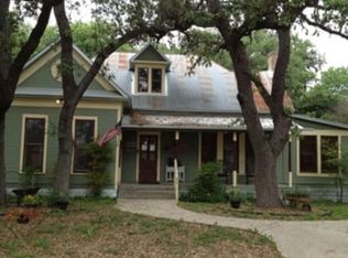 128 W Lee St, Utopia, TX 78884