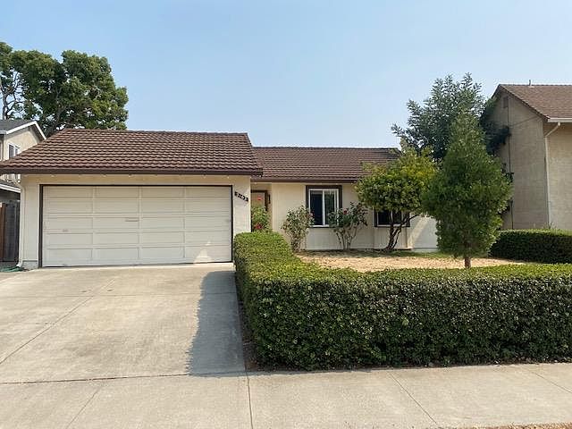 1st image of 2162 Hikido Dr