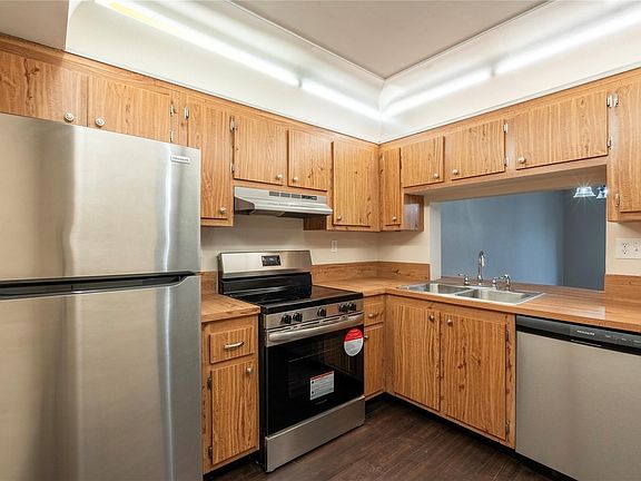 3rd image of 3720 N Pine Island Road #436