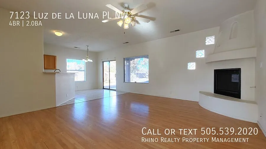 Beautiful 4 Bedroom, 2 Bath In The NW! — Photo 2