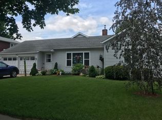 1411 A Ave, Vinton, IA 52349