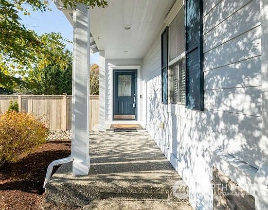 3rd image of 28524 70th Drive NW