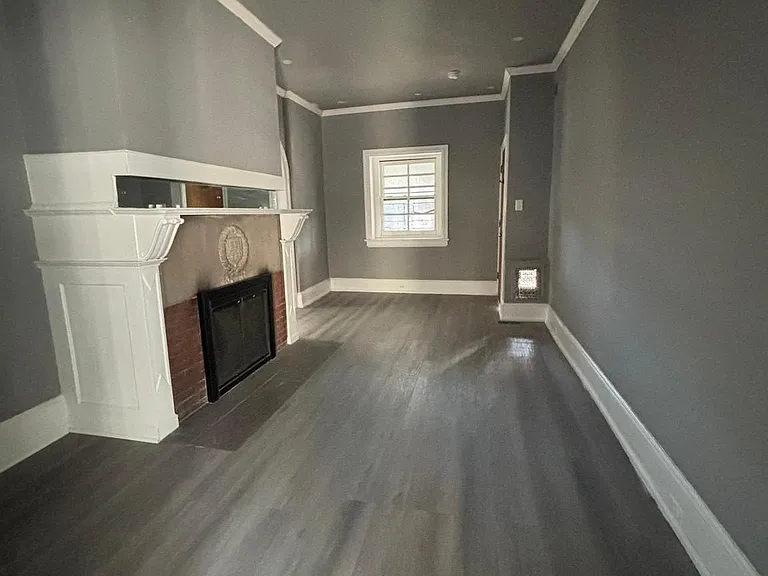 2025 Upland Way — Photo 7