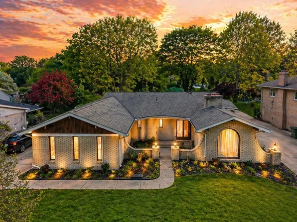 37663 Sarafina Dr, Sterling Heights, MI 48312