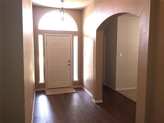 2nd image of 5129 Nash Ln