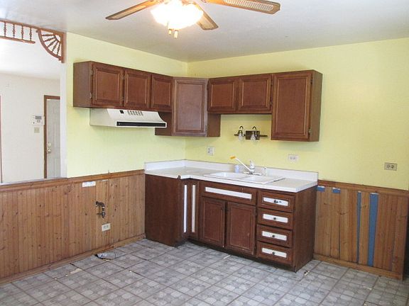 3rd image of 22508 Nichols Dr