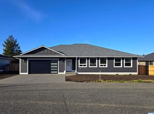 23 Kates Ct, Pt Angeles, WA 98382 [Price Cut $34,000] | Zillow