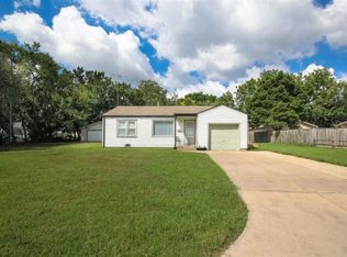 1923 S Faulders Ln, Wichita, KS 67218