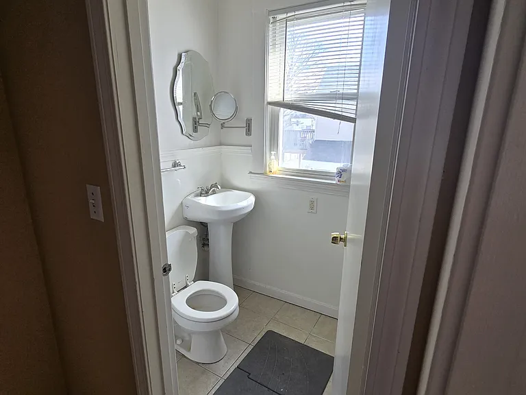 12 Spring St #4 — Photo 9