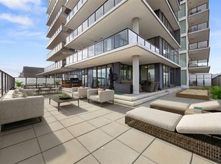 485 Groves Ave #301, Kelowna, BC V1Y 0C1