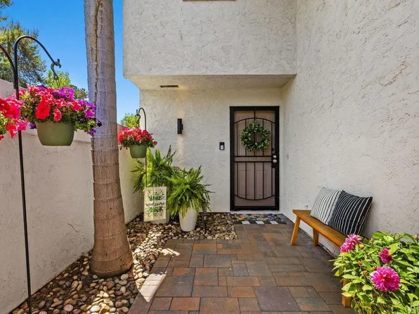 6551 Calle Valperizo, Carlsbad, CA 92009