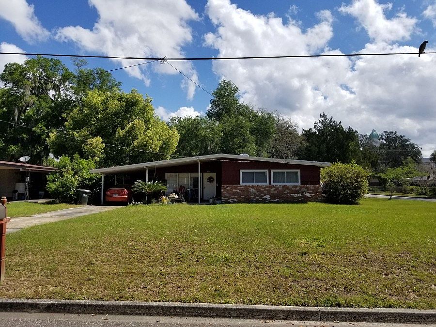 1st image of 800 N Cypress Ave