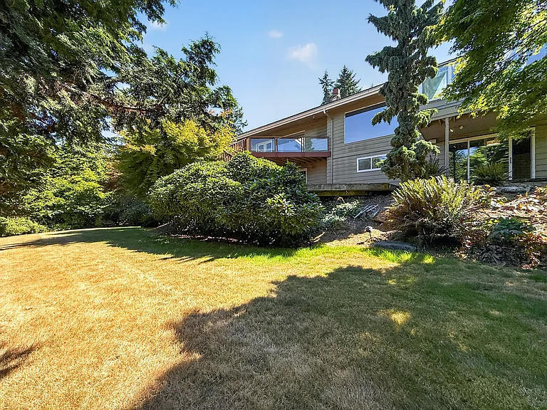 16706 SE 44th St — Photo 35