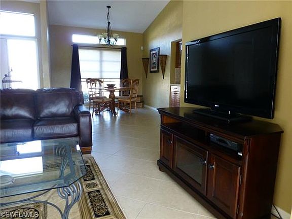 4th image of 785 Dove Ct