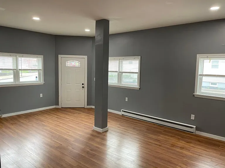 241 Sayles Ave #1 — Photo 4
