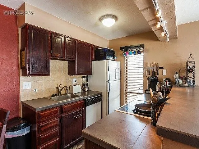 695 Manhattan Dr #217 — Photo 3