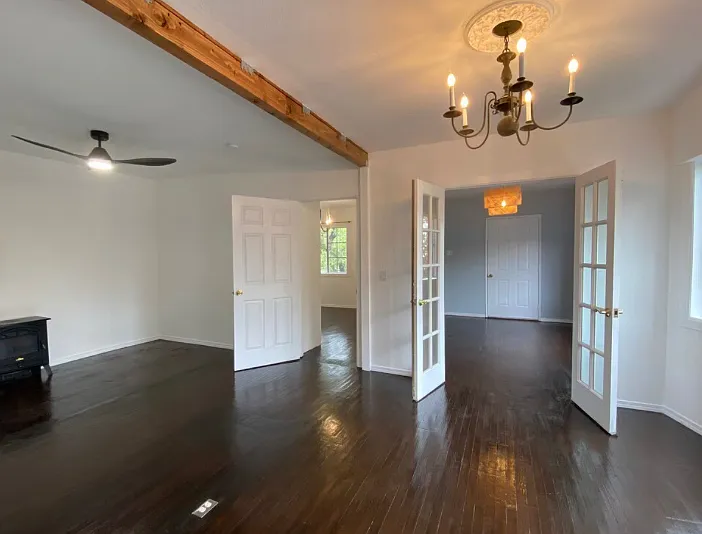 2107 W Reservoir St — Photo 1