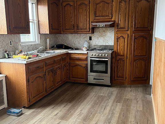 3rd image of 759 Yonkers Ave APT 2