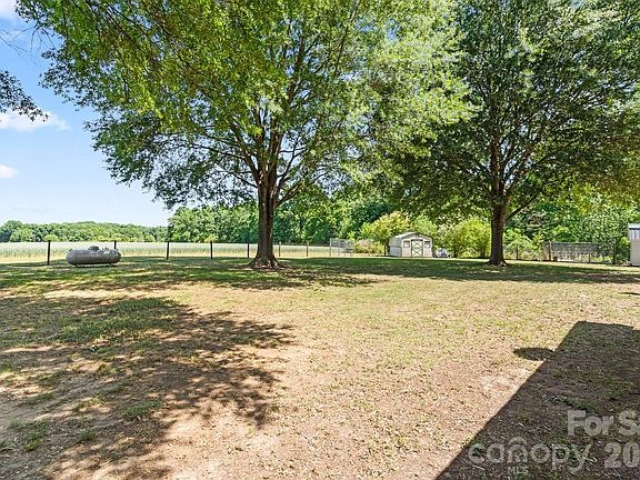 4th image of 4711 Duncan Rd