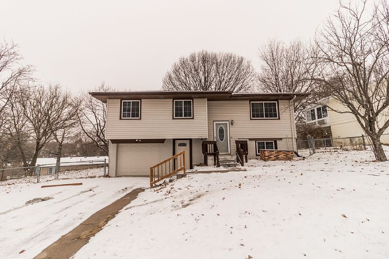 1st image of 116 Glenbrook Dr