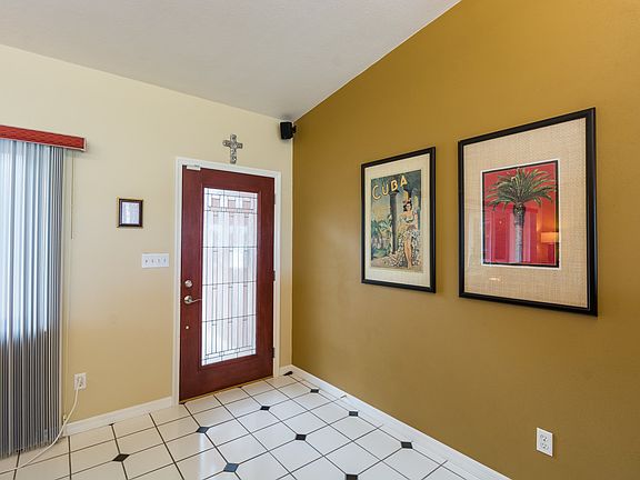 4th image of 2640 W Bay Isle Dr SE