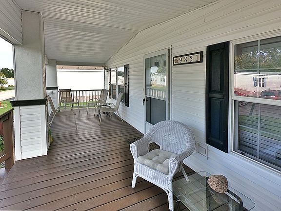 5th image of 9851 Newmarket Ave