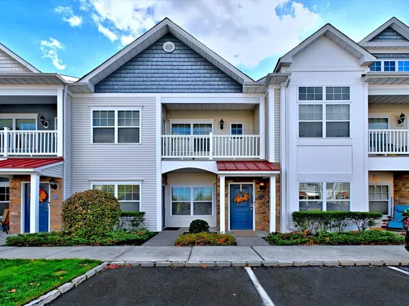 103 Millie Court #103, Patchogue, NY 11772