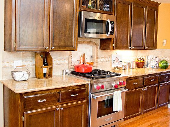 5th image of 17399 Walnut Grove Dr
